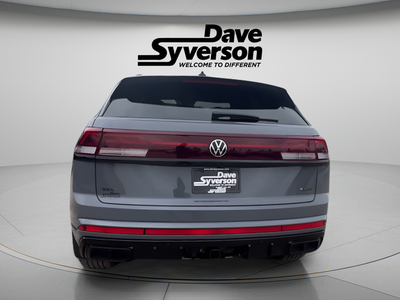 2026 Volkswagen Atlas Cross Sport 2.0T SEL R-Line Black