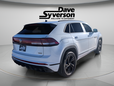 2026 Volkswagen Atlas Cross Sport 2.0T SEL R-Line Black