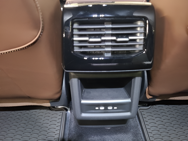 2025 Volkswagen ID.4 Pro