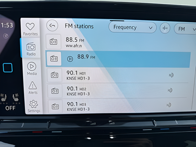 2025 Volkswagen Atlas Cross Sport 2.0T SEL Premium R-Line