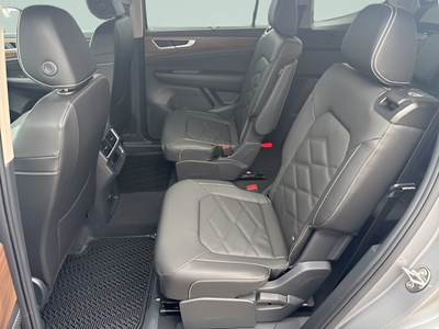 2025 Volkswagen Atlas 2.0T SE