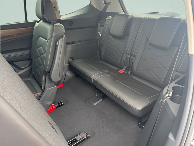 2025 Volkswagen Atlas 2.0T SE