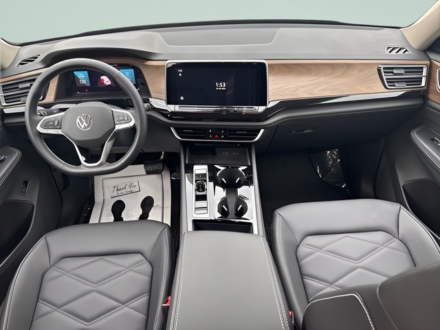 2025 Volkswagen Atlas 2.0T SE