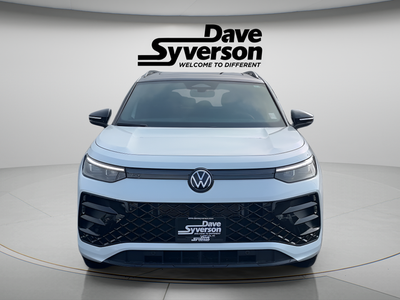2026 Volkswagen Tiguan 2.0T SE R-Line Black