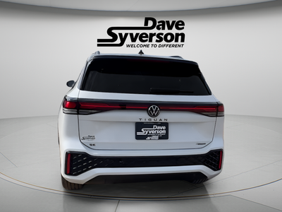 2026 Volkswagen Tiguan 2.0T SE R-Line Black