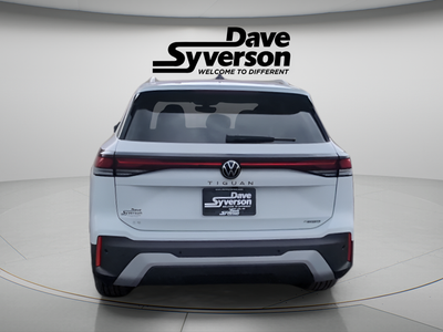 2026 Volkswagen Tiguan 2.0T SE