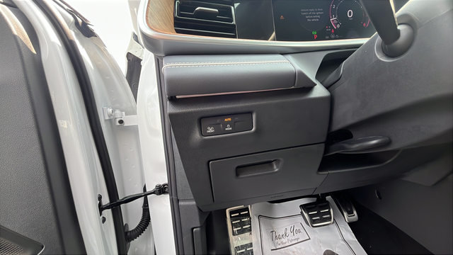 2026 Volkswagen Tiguan 2.0T SEL R-Line Turbo