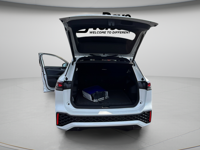2026 Volkswagen Tiguan 2.0T SEL R-Line Turbo