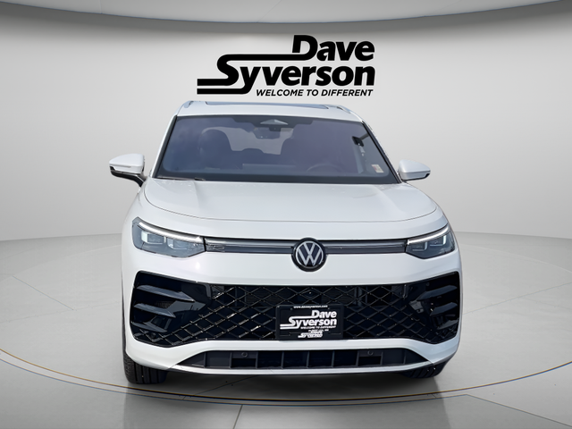 2026 Volkswagen Tiguan 2.0T SEL R-Line Turbo