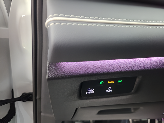 2026 Volkswagen Tiguan 2.0T SEL R-Line