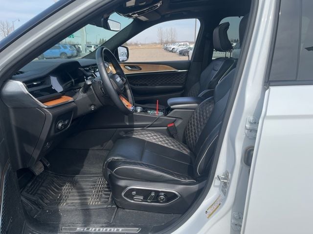 2024 Jeep Grand Cherokee L Summit