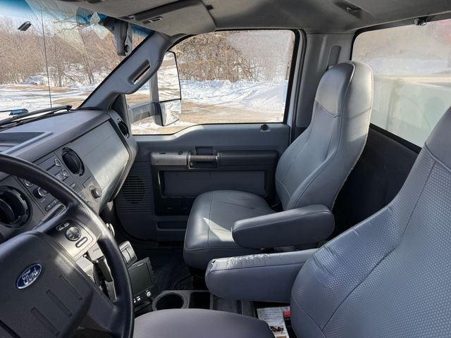 2017 Ford F-750SD Base