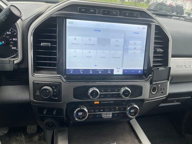 2022 Ford F-350SD Lariat