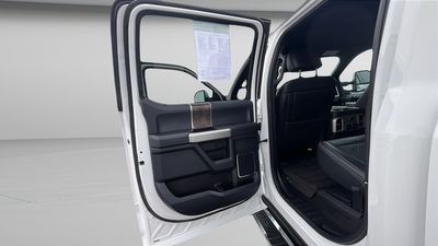 2022 Ford F-350SD Lariat