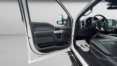 2022 Ford F-350SD Lariat