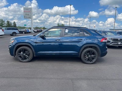 2023 Volkswagen Atlas Cross Sport 3.6L V6 SEL R-Line