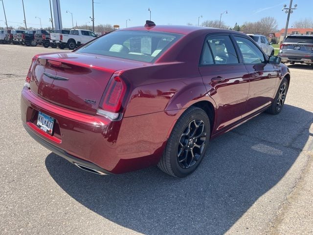 2023 Chrysler 300 Touring L