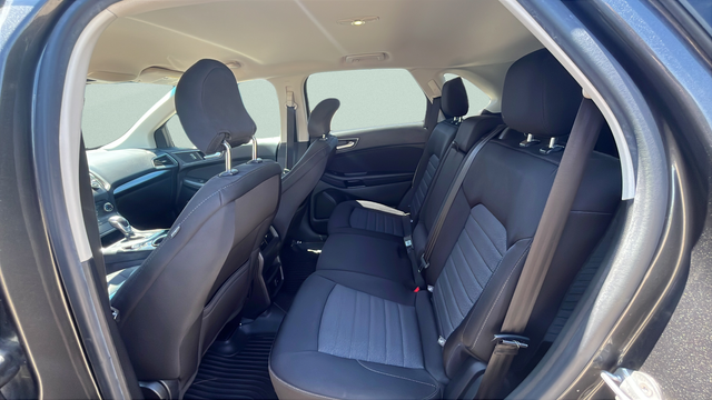 2015 Ford Edge SE