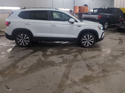 2023 Volkswagen Taos 1.5T SE