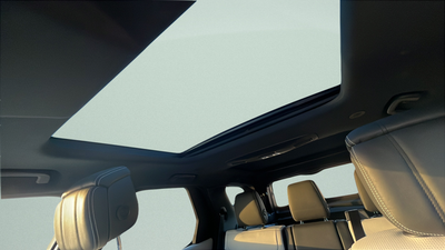 2023 Land Rover Discovery Metropolitan Edition